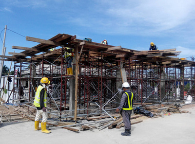 由聚合物建筑工地的桩帽模板