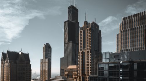 金融街 卖资产以降负债 添利润 金融街如何应对营收毛利率双降